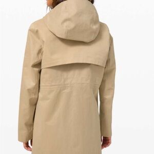 Lululemon trench coat raincoat
Size 8
Apricot color